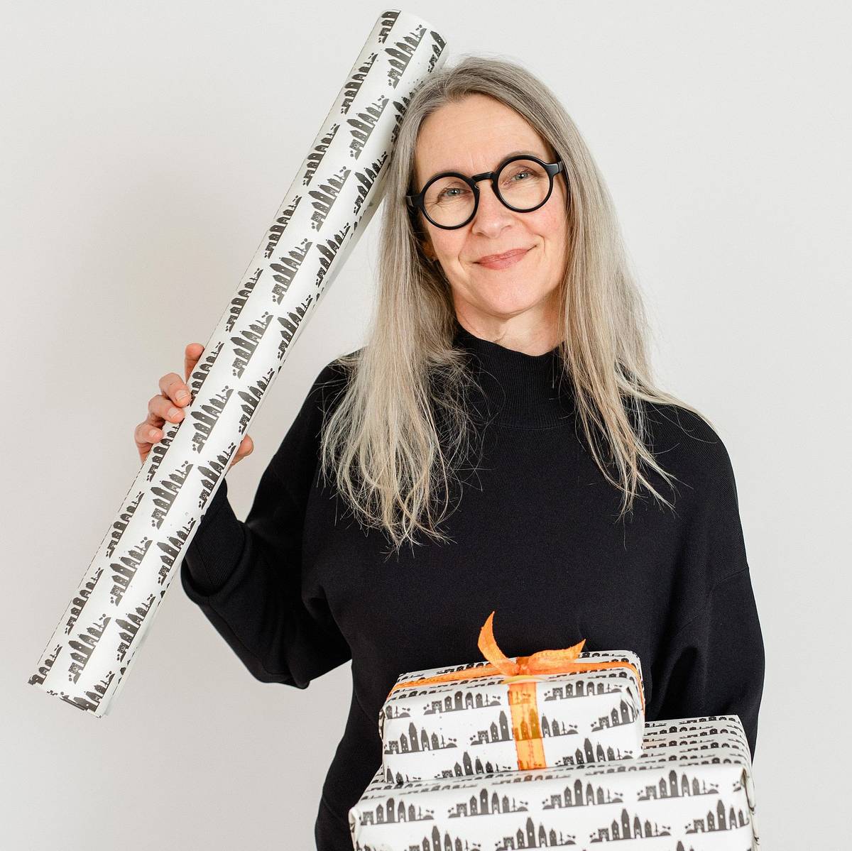 Geschenkspapier mit Freistadt-Motiven ist im mük erhältlich